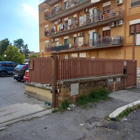 Premium Apartment With Parking Ciampino Exterior foto