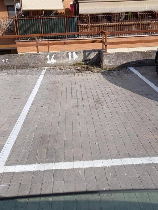 Premium Apartment With Parking Ciampino Exterior foto
